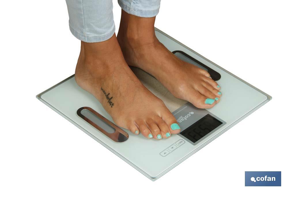 Báscula de Baño Digital | Modelo Bora | Medición de grasa corporal | Medidas: 30,2 x 1,5 cm | Memoria 12 funciones